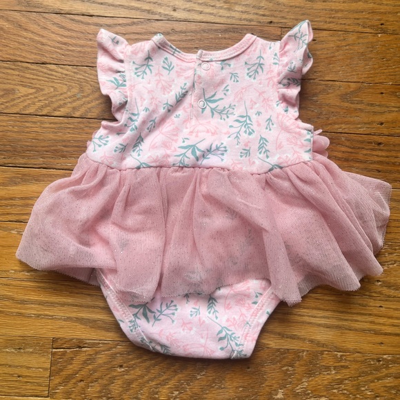 NWOT Pink Floral Baby Dress, Headband & Bib Set with tulle skirt size 0-3month - Picture 5 of 8